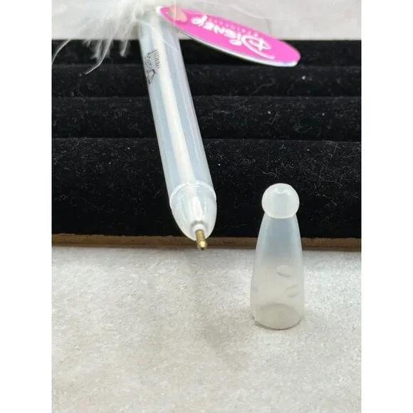 Disney Princess Snow White Ballpoint Pen With White Feather Topper - Picture 5 of 5